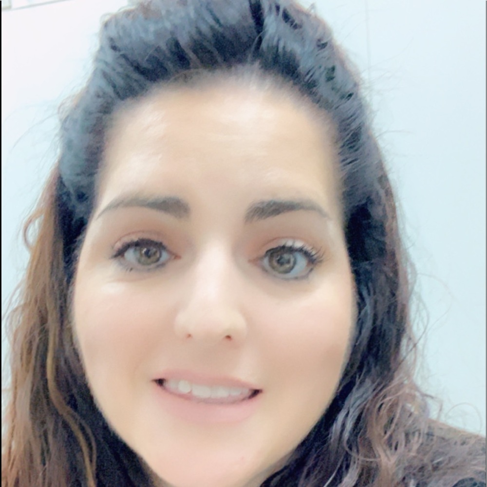 Meet your Posher, April